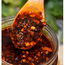 油泼辣子湘西特产辣椒酱面辣椒粉红油辣子